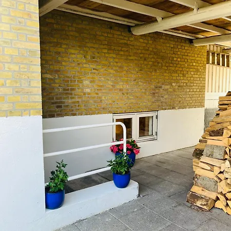 With Private Bathroom, 10-15 Min To Copenhagen Homestay szállás *