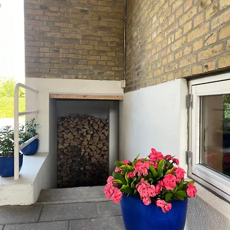 Privatunterkunft With Private Bathroom, 10-15 Min To Copenhagen *